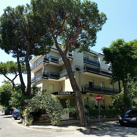 Fiorina Bed&Breakfast - Colazione Fino A Mezzogiorno - Beach Village Gratuito - Aquafan25 Oltremare20 Riccione Luaran gambar